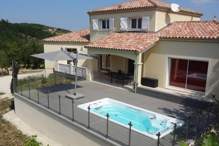 Piscina a casa: modelli e cosa sapere