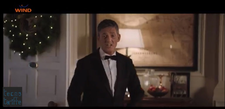 Il nuovo spot Natale di Wind con Fiorello